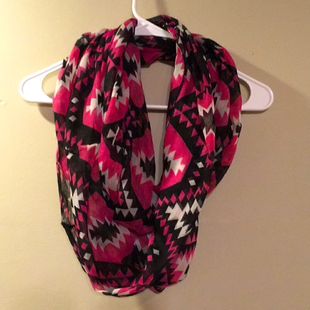 Aztec Print Scarf - Picture 2 of 5